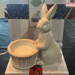 Scentsy Happy Hare Warmer